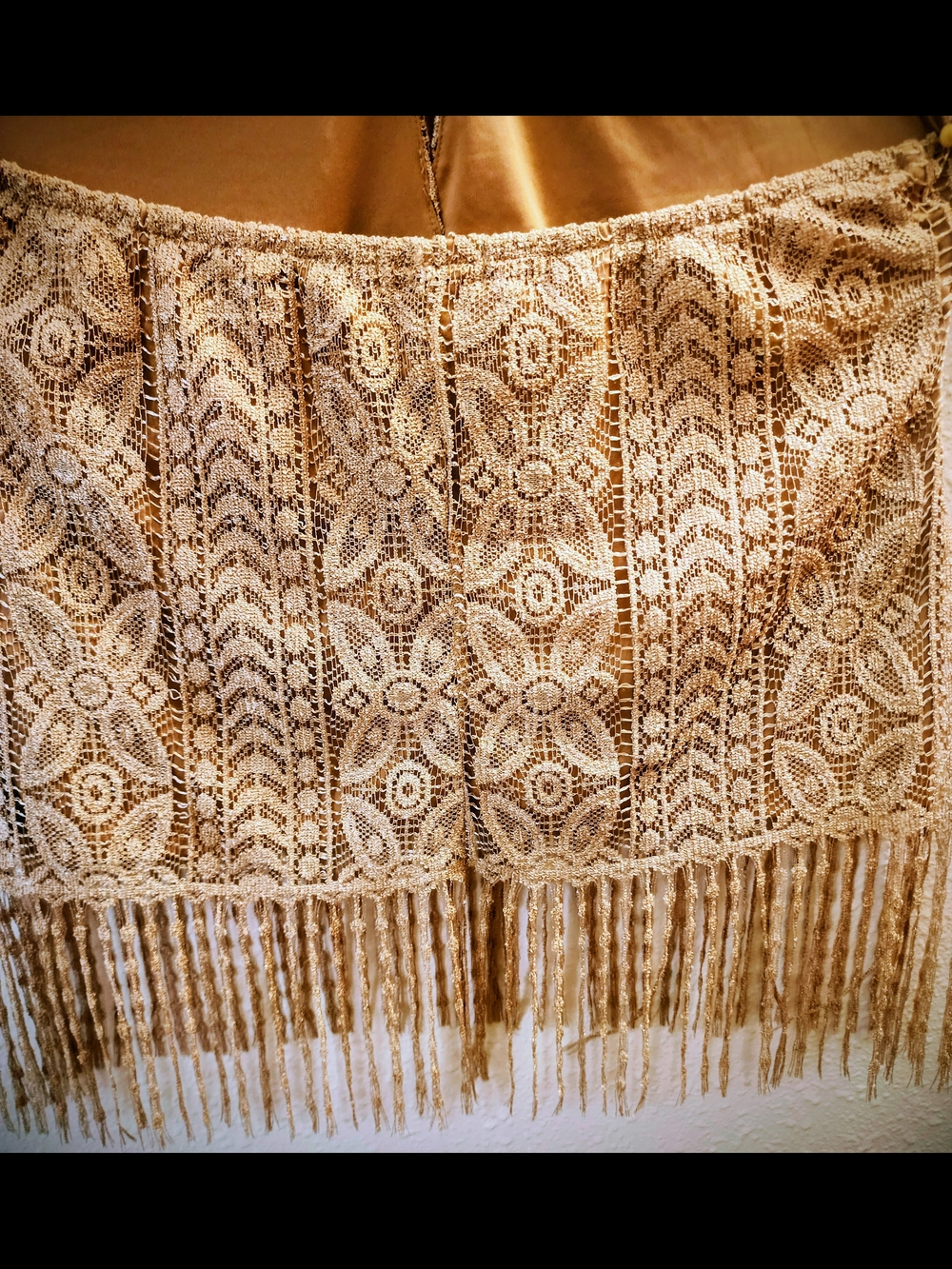 XL NWOT Beautiful Venus Fringed Halter Top - Picture 7 of 8